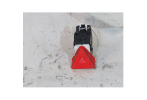 Bouton de warning VOLKSWAGEN TOURAN 2 Photo n°1