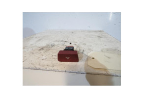 Bouton de warning CITROEN C4 GRAND PICASSO 1 Photo n°1