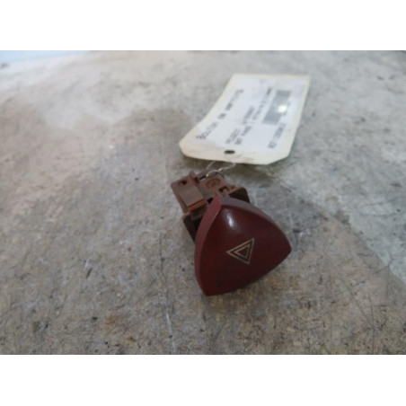 Bouton de warning PEUGEOT 807