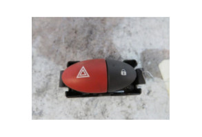 Bouton de warning RENAULT TWINGO 2 Photo n°1