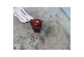Bouton de warning CITROEN C4 1 Photo n°1