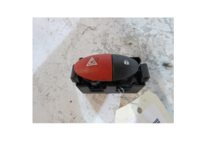 Bouton de warning RENAULT TWINGO 2 Photo n°1