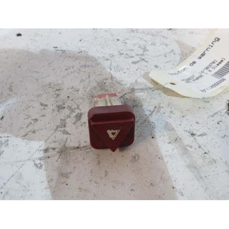Bouton de warning PEUGEOT 407