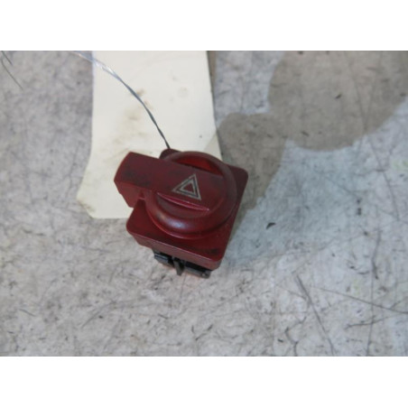 Bouton de warning CITROEN C4 1