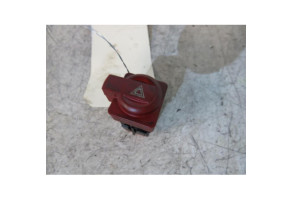 Bouton de warning CITROEN C4 1 Photo n°1
