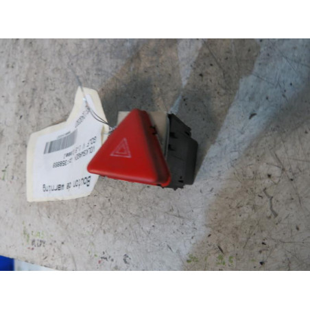 Bouton de warning VOLKSWAGEN GOLF 5