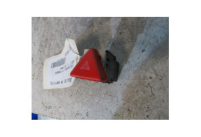 Bouton de warning VOLKSWAGEN GOLF 5 Photo n°1