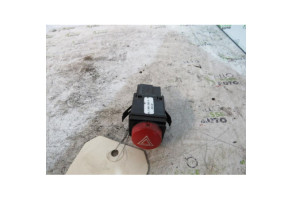 Bouton de warning SEAT IBIZA 3 Photo n°1