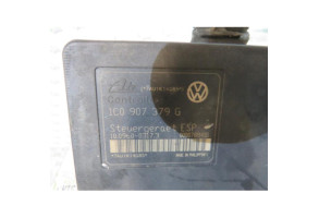 Bloc ABS (freins anti-blocage) VOLKSWAGEN GOLF 4 Photo n°2