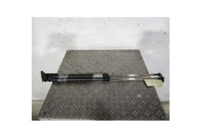 Verin de coffre MAZDA 323 6 Photo n°1