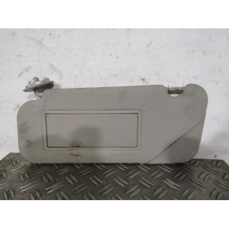 Poignee interieur arriere droit MERCEDES CLASSE B 245