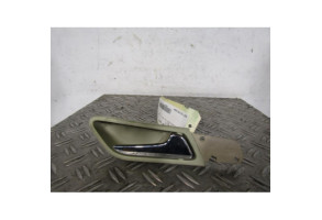 Poignee interieur avant droit MERCEDES CLASSE B 245 Photo n°1