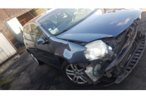 Feu arriere secondaire droit (feux) VOLKSWAGEN GOLF 5 Photo n°5