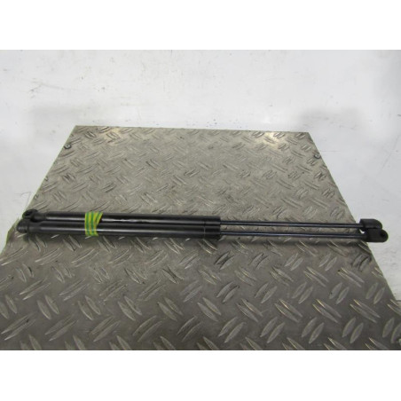 Verin de coffre VOLKSWAGEN GOLF 3