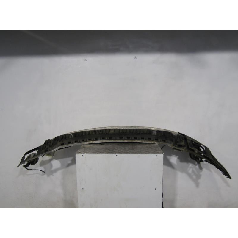 Renfort pare choc avant (traverse) AUDI A4 2 Photo n°1