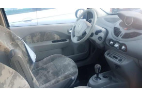 Poignee interieur avant gauche RENAULT TWINGO 2 Photo n°4