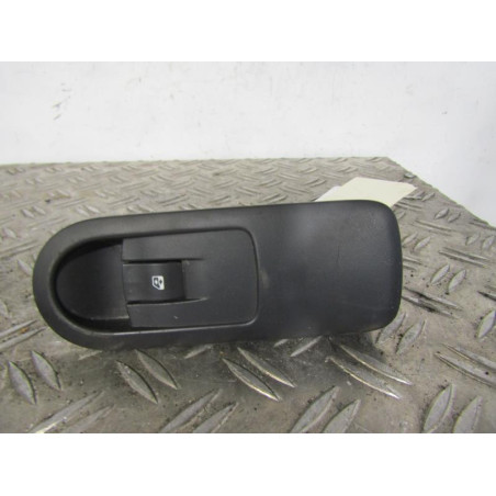 Interrupteur de leve vitre avant droit RENAULT SCENIC 2