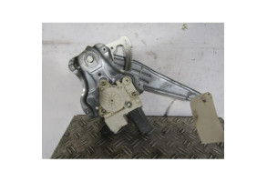 Leve vitre electrique arriere droit TOYOTA AVENSIS 2 Photo n°1