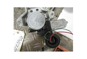 Leve vitre electrique arriere droit SUZUKI SWIFT 3 Photo n°2