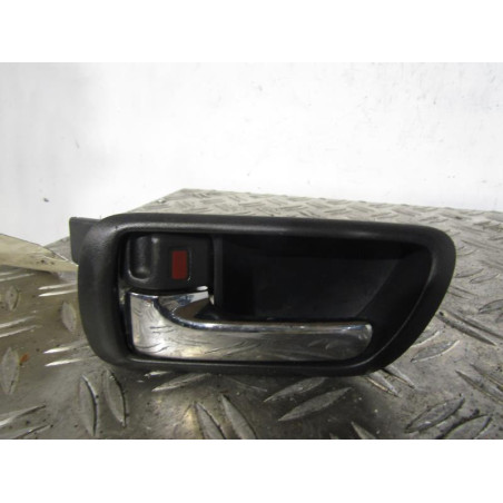 Poignee interieur arriere gauche TOYOTA COROLLA VERSO 2