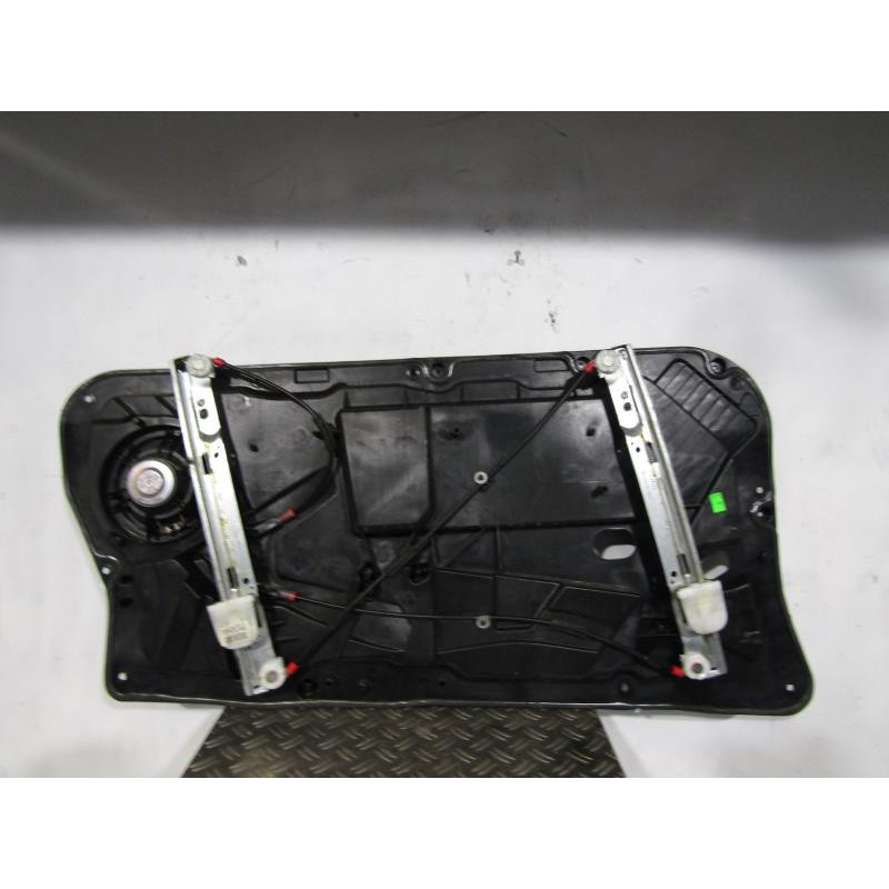 Leve vitre electrique avant droit FORD FIESTA 6 Photo n°1