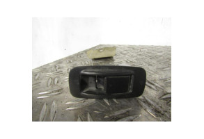 Interrupteur de leve vitre arriere droit TOYOTA COROLLA VERSO 2 Photo n°1