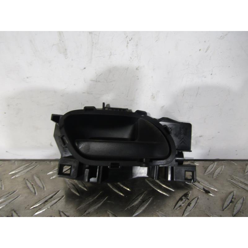 Poignee interieur arriere droit PEUGEOT 207 Photo n°1