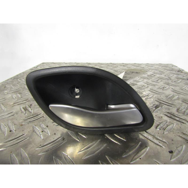 Poignee interieur arriere droit RENAULT GRAND ESPACE 4 Photo n°1