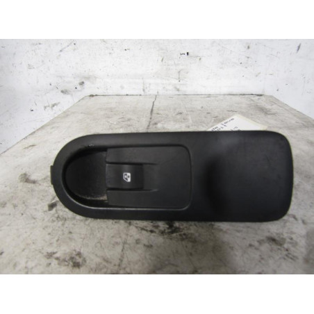 Interrupteur de leve vitre avant droit RENAULT SCENIC 2