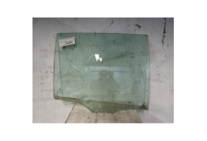 Vitre arriere droit SKODA FABIA 1 Photo n°1