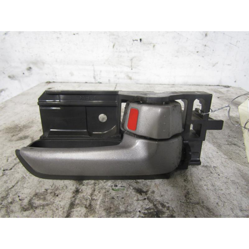 Poignee interieur avant droit SUZUKI SWIFT 3 Photo n°1