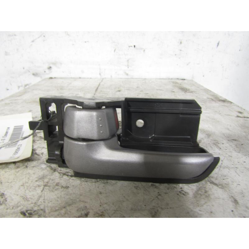 Poignee interieur avant gauche SUZUKI SWIFT 3 Photo n°1