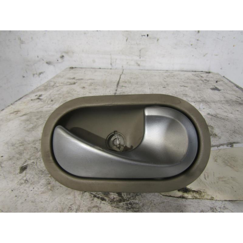 Poignee interieur arriere droit RENAULT MODUS Photo n°1