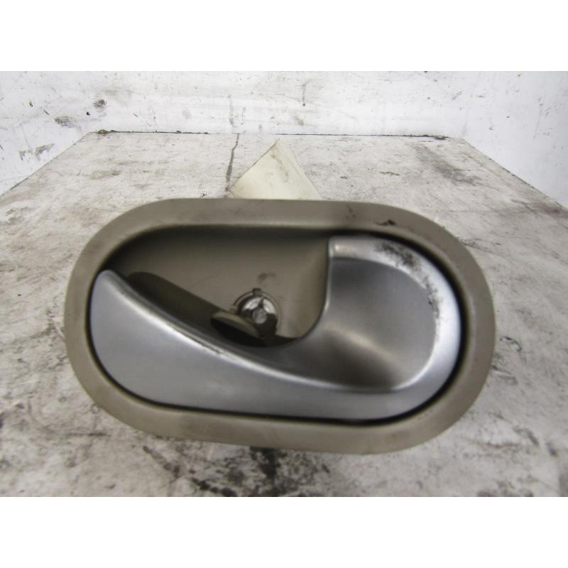 Poignee interieur avant droit RENAULT MODUS Photo n°1