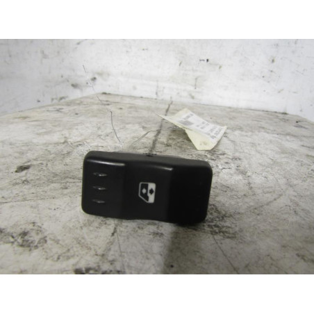 Interrupteur de leve vitre avant droit DACIA LOGAN 1