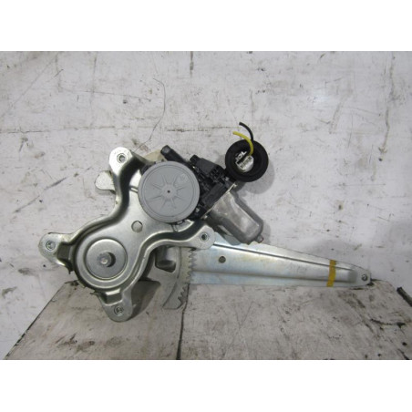 Leve vitre electrique arriere gauche TOYOTA URBAN CRUISER