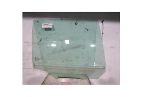 Vitre arriere droit OPEL ZAFIRA B Photo n°1