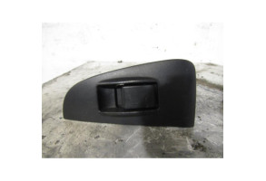 Interrupteur de leve vitre arriere gauche TOYOTA AVENSIS 2 Photo n°1