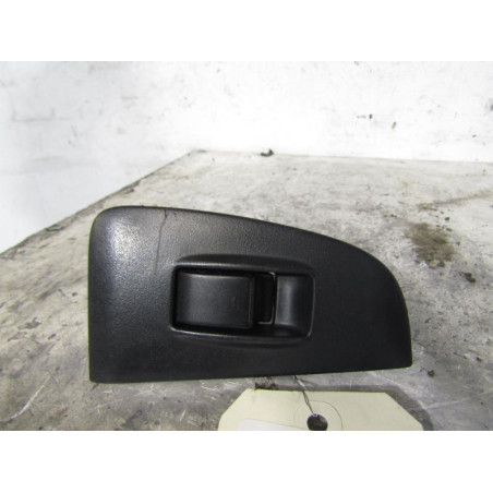 Interrupteur de leve vitre avant droit TOYOTA AVENSIS 2