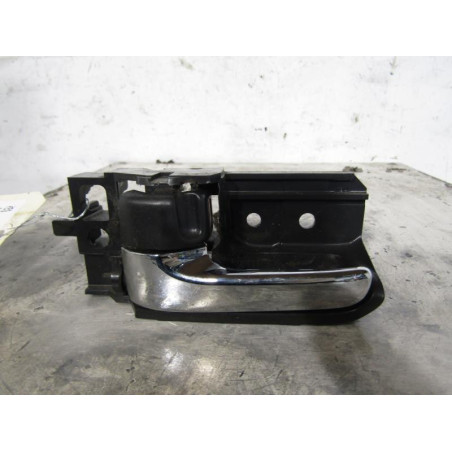 Poignee interieur avant gauche TOYOTA AVENSIS 2