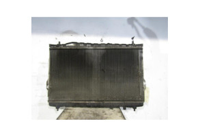 Radiateur eau HYUNDAI TRAJET Photo n°1