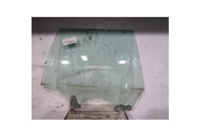 Vitre arriere droit SUBARU FORESTER 2 Photo n°1