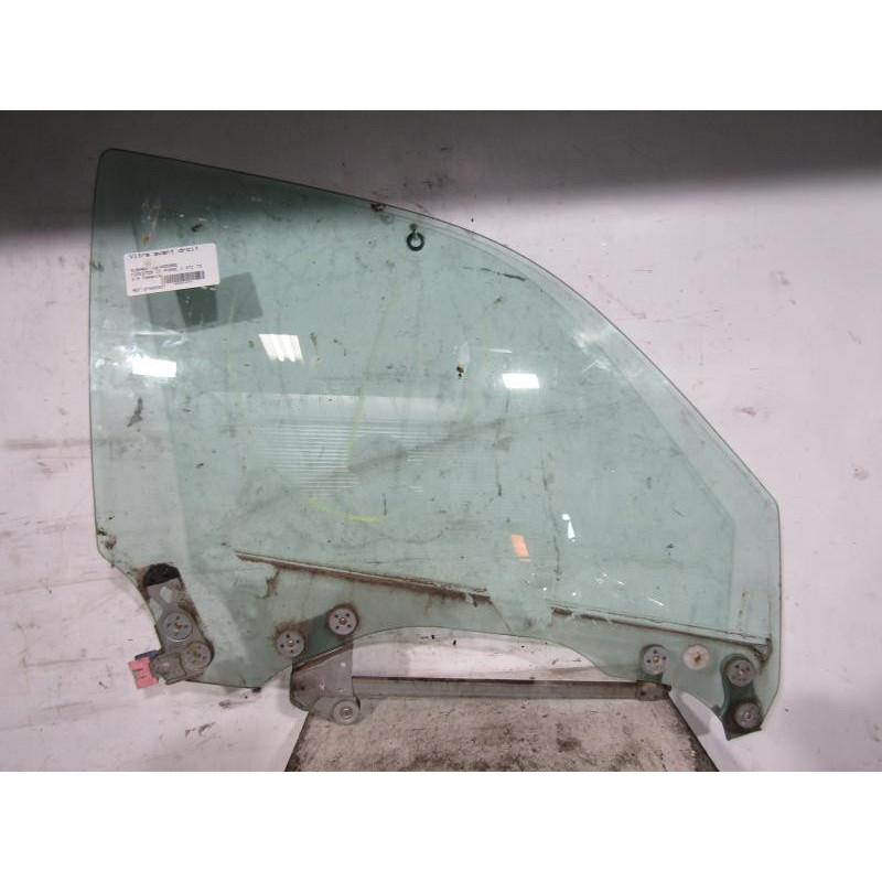 Vitre avant droit SUBARU FORESTER 2 Photo n°1