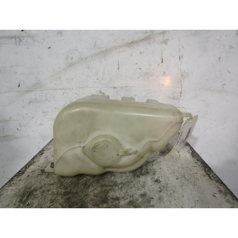 Vase de lave glace SUZUKI VITARA 1 Photo n°1