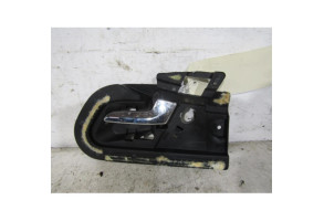 Poignee interieur arriere gauche MERCEDES CLASSE C 202 Photo n°1