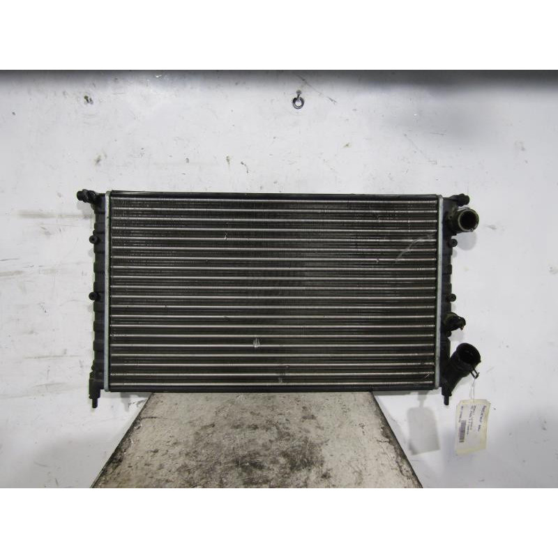 Radiateur eau RENAULT R21 Photo n°1