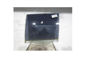 Vitre arriere gauche KIA CARENS 3 Photo n°1