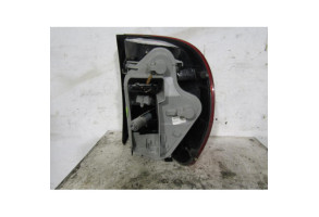 Feu arriere principal droit (feux) VOLKSWAGEN FOX Photo n°2