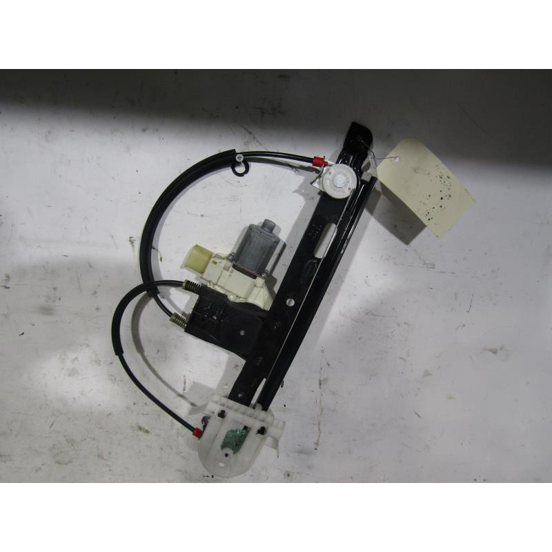 Leve vitre electrique arriere droit FORD MONDEO 3 Photo n°1