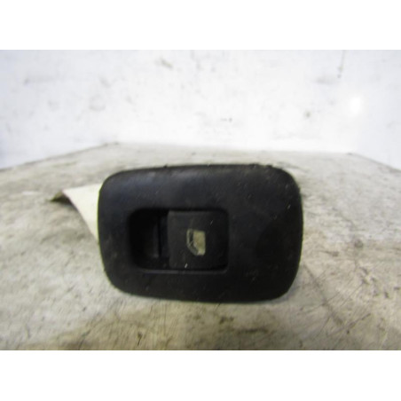 Interrupteur de leve vitre arriere gauche PEUGEOT 207